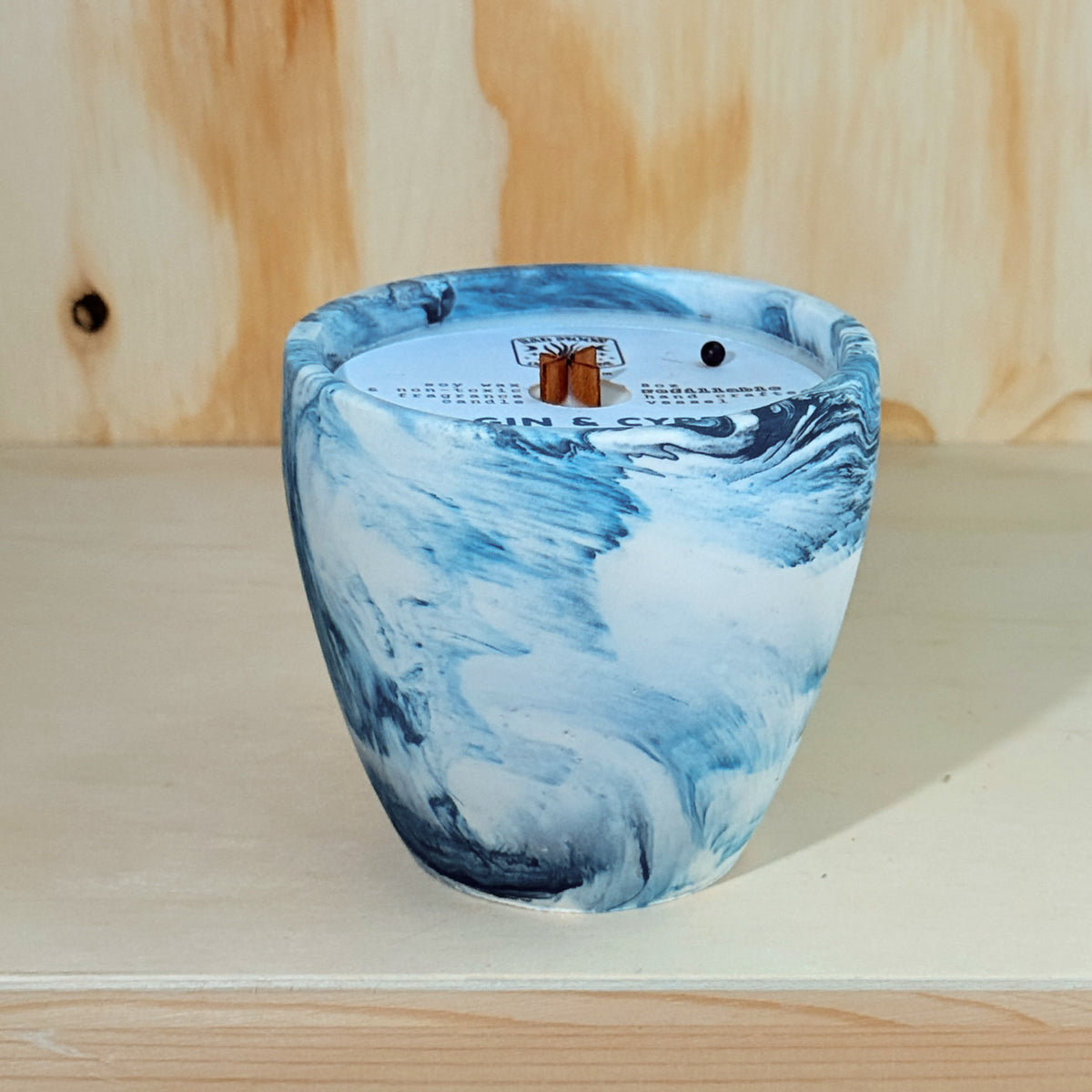 DRY GIN & CYPRESS CANDLE