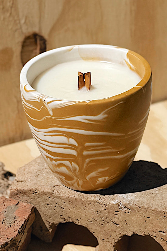ICED GINGERSNAP CANDLE